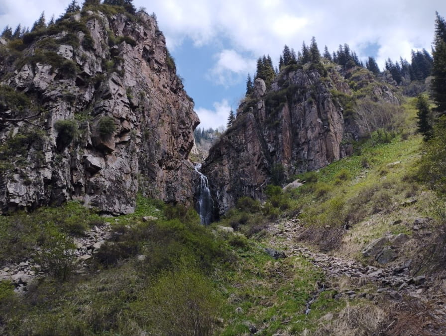 Butakovskiy waterfall